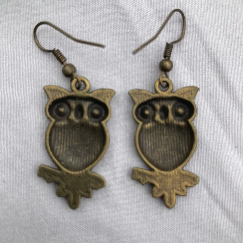 Owl Earrings Brass - Picture 2 of 2